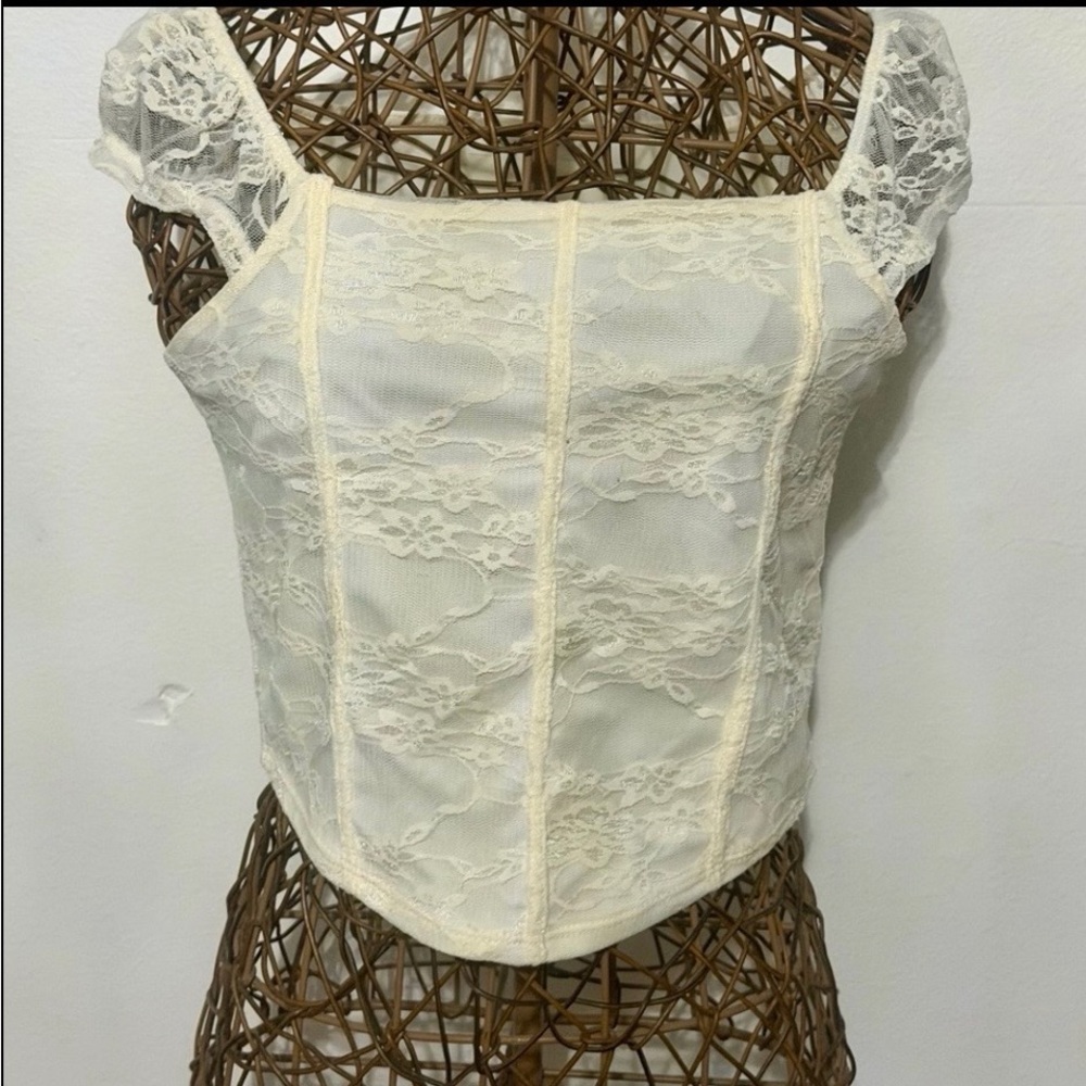 Women's Cream Lace Cap Sleeve Camisole